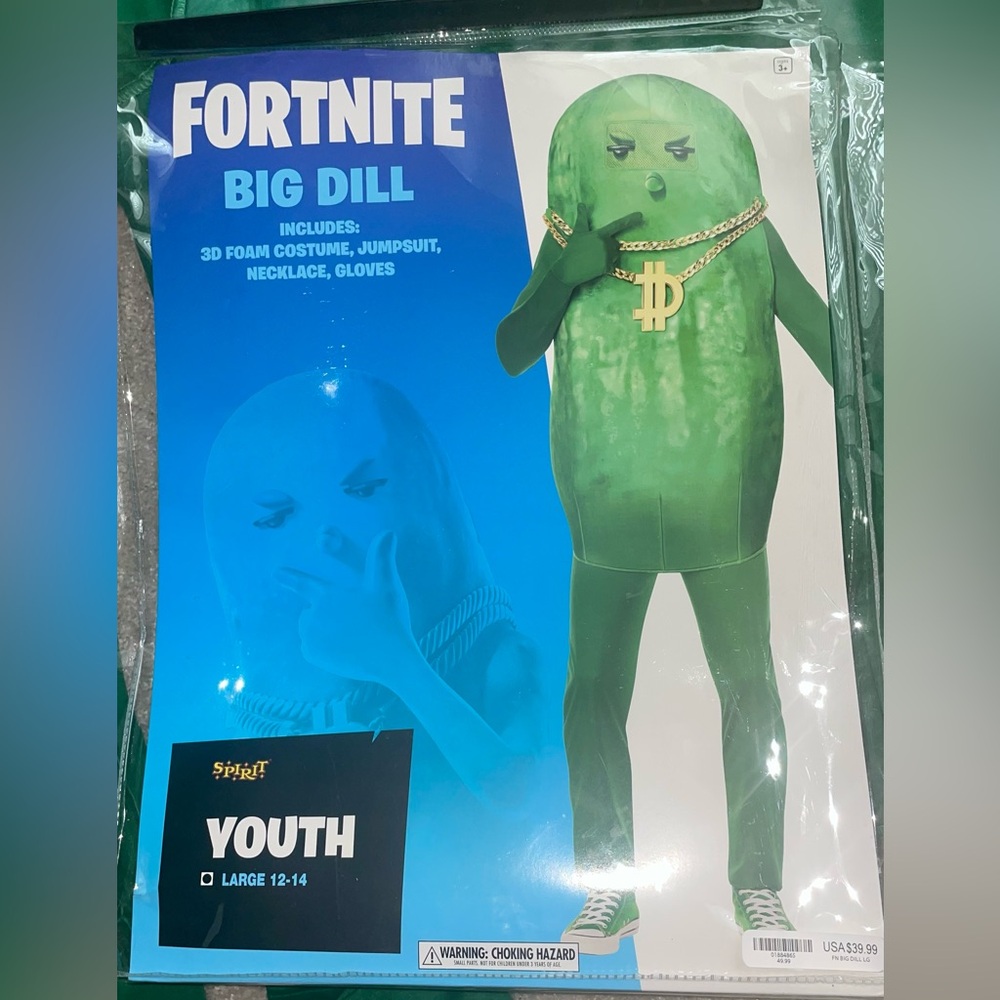 Fortnight Green Pickle Costume with Gold Necklace youth 12-14